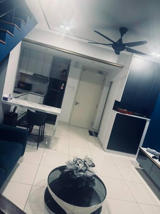 Blue Cozy Duplex House * Kuala Lumpur